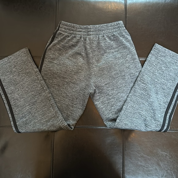 Adidas sweat pants - Picture 13 of 16